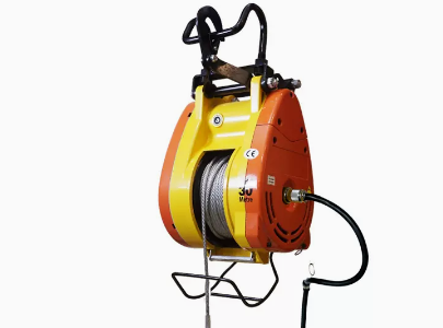 商場(chǎng)吊掛卷?yè)P(yáng)機(jī)用碳刷電機(jī)的好處